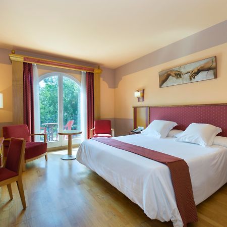 Hotel Fuente Las Piedras Кабра Экстерьер фото