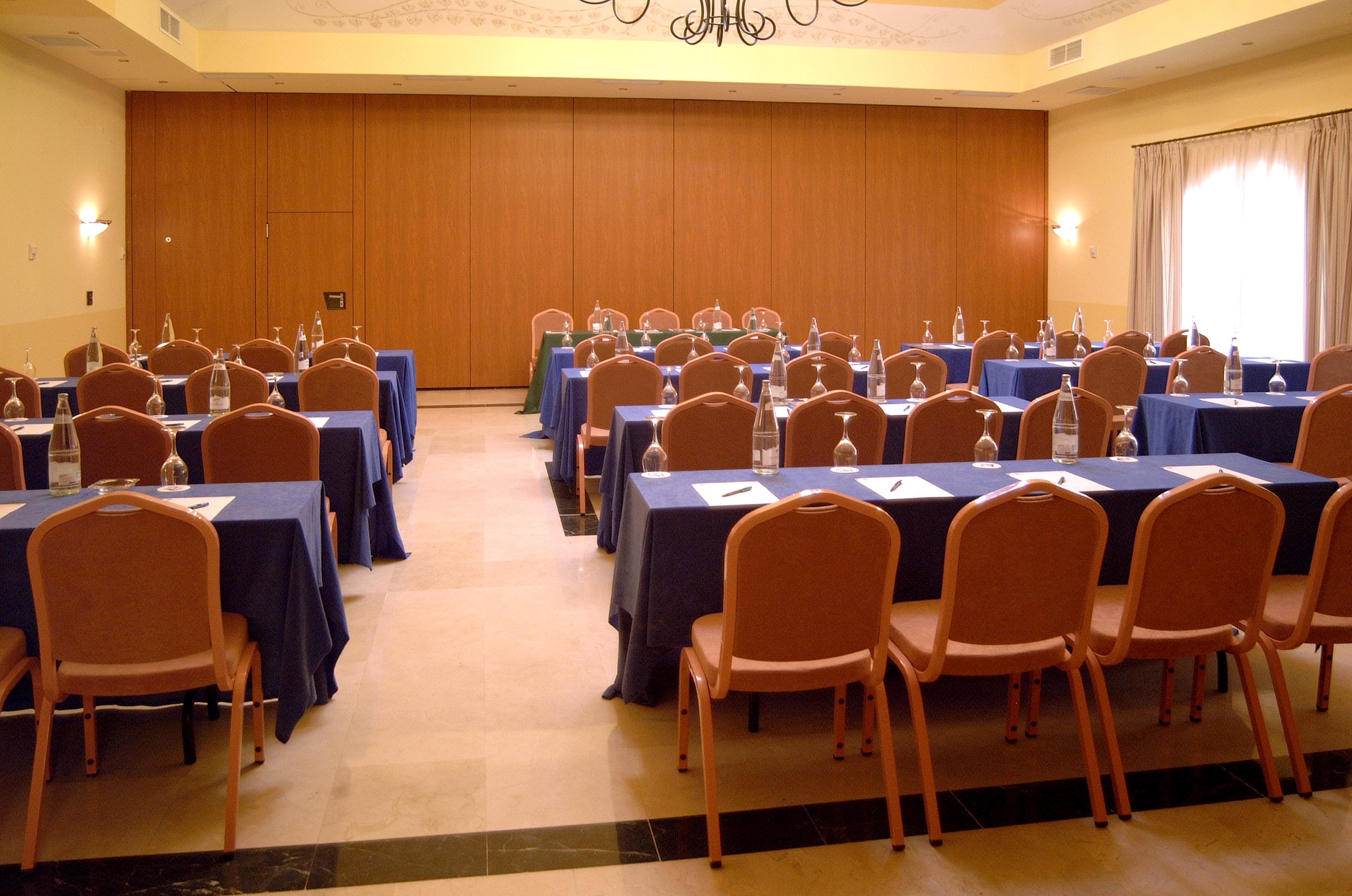 Hotel Fuente Las Piedras Кабра Экстерьер фото