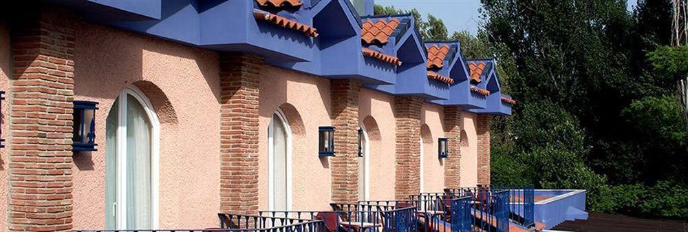 Hotel Fuente Las Piedras Кабра Экстерьер фото